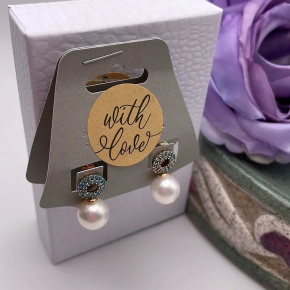 White Pearl with turquoise Diamonds Golden Plated in 18K Gold Earring Butterfly - Picture 2 of 8